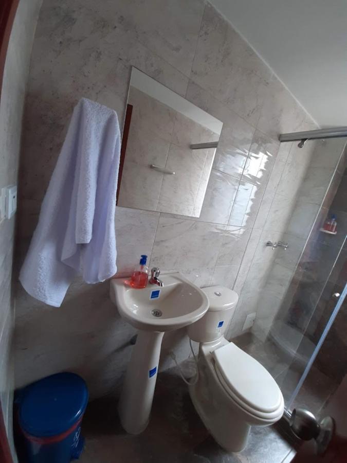 Hotel Victoria 26 波哥大 外观 照片